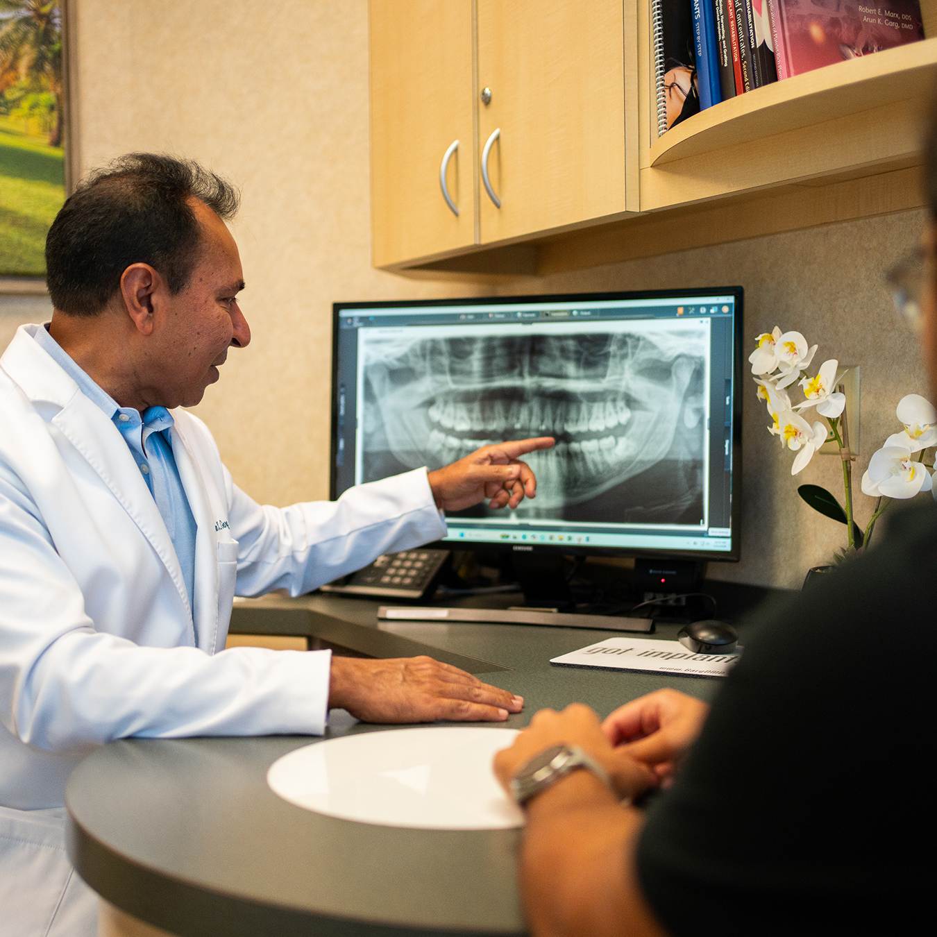 Dentist in Aventura, FL
