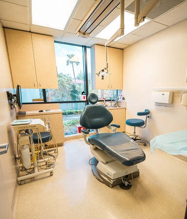 Dentist in Florida: Aventura, Hallandale Beach, and Pembroke Pines